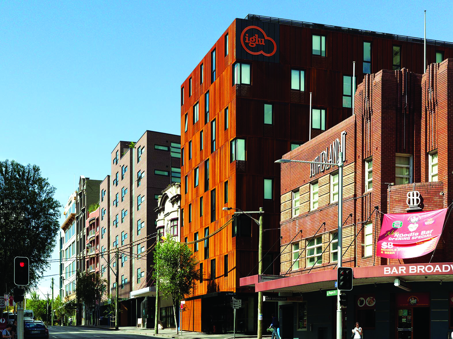 The cladding, made from REDCOR® weathering steel in the steel grade HW350A was chosen for Iglu Central Student Accommodation, to give the building a striking identity, and for its low maintenance requirements.