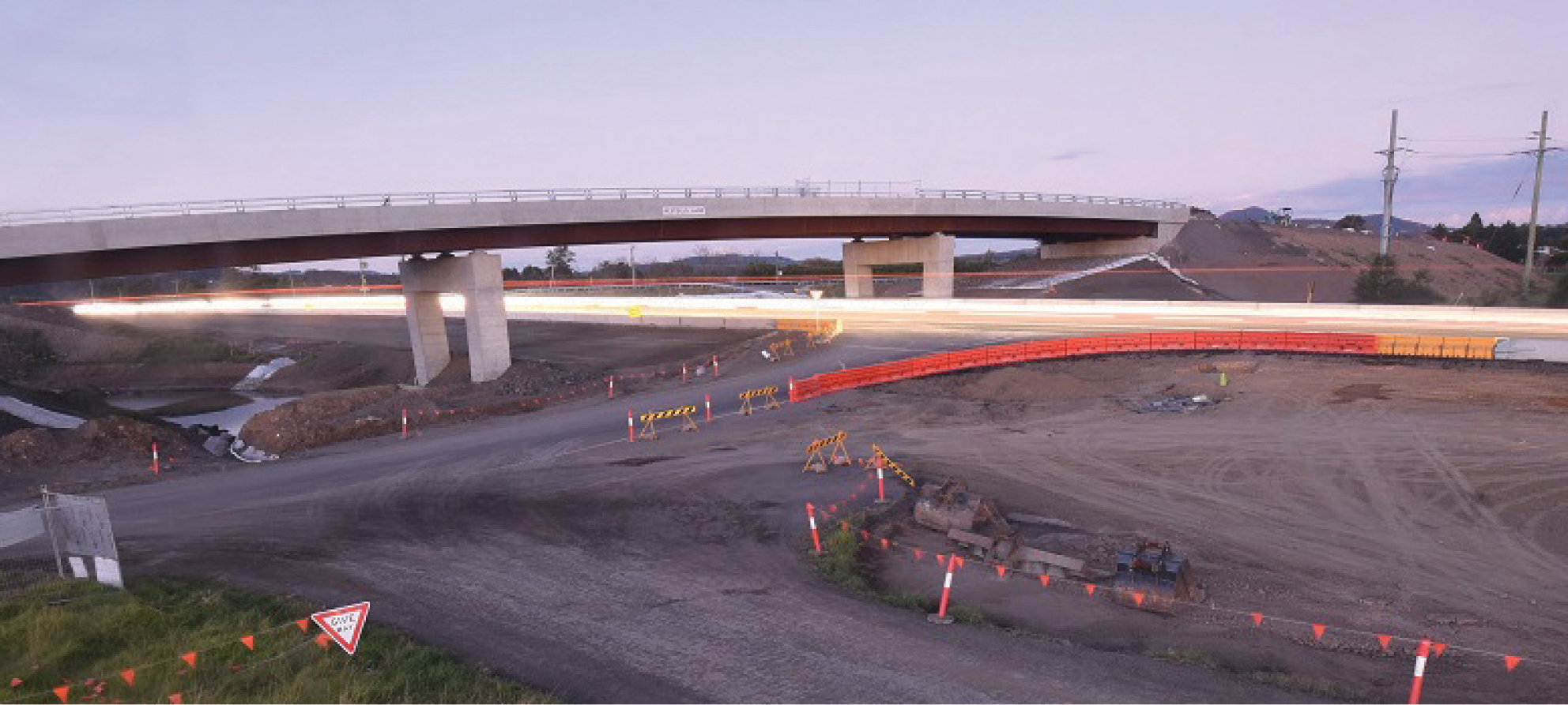 The Berry to Bomaderry Highway upgrade is a newly upgraded, four-lane section of road, that includes two composite bridges constructed using BlueScope’s REDCOR® weathering steel.