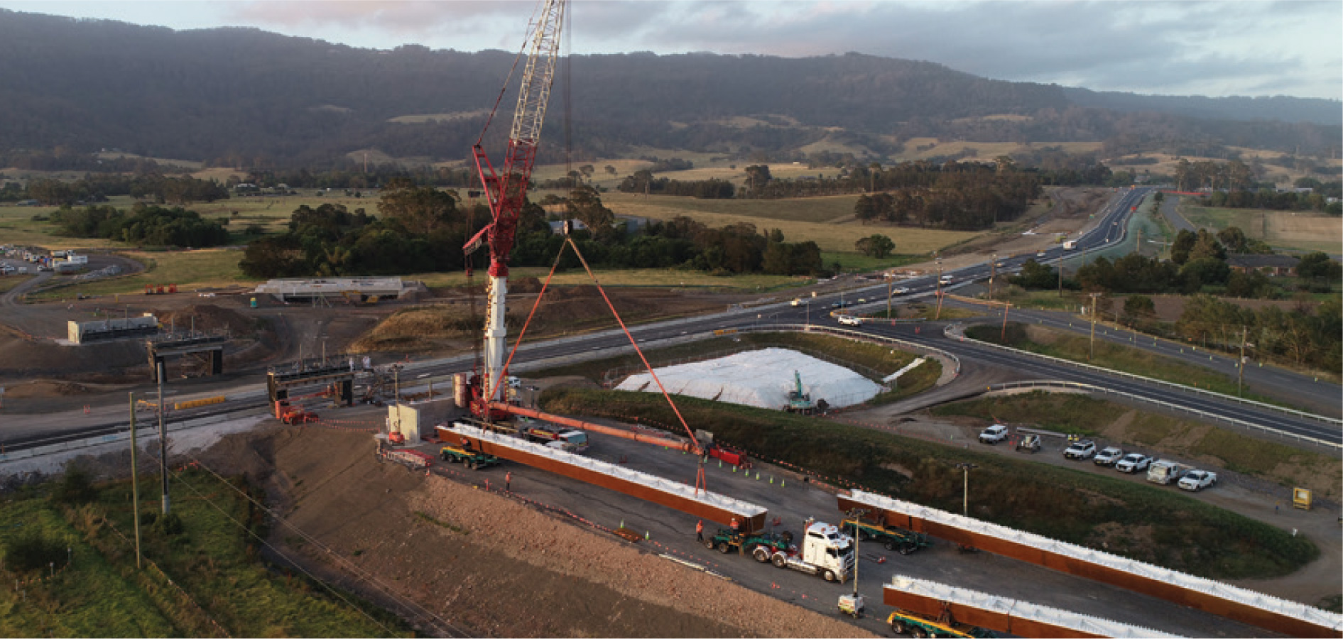 The Berry to Bomaderry Highway upgrade includes two composite bridges constructed using BlueScope’s REDCOR® weathering steel.