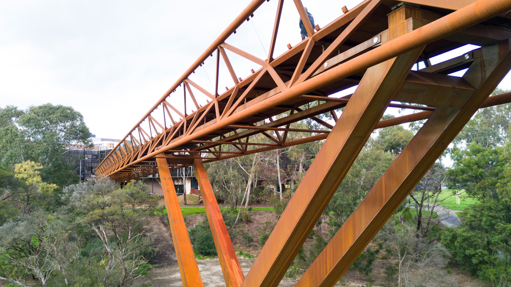 Deakin University Pedestrian Bridge contains approximately 200 tonnes of BlueScope REDCOR® weathering steel in grade WR350L0 and HW350.