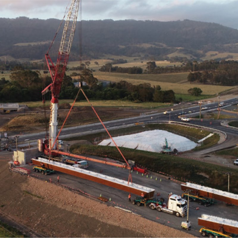 The Berry to Bomaderry Highway upgrade includes two composite bridges constructed using BlueScope’s REDCOR® weathering steel.