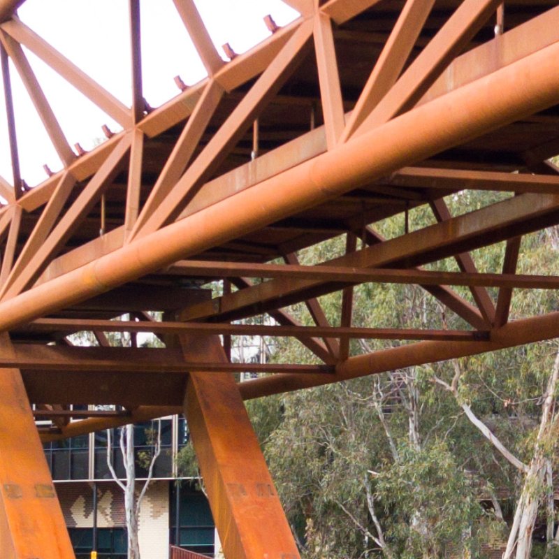 Deakin University Pedestrian Bridge contains approximately 200 tonnes of BlueScope REDCOR® weathering steel in grade WR350L0 and HW350.