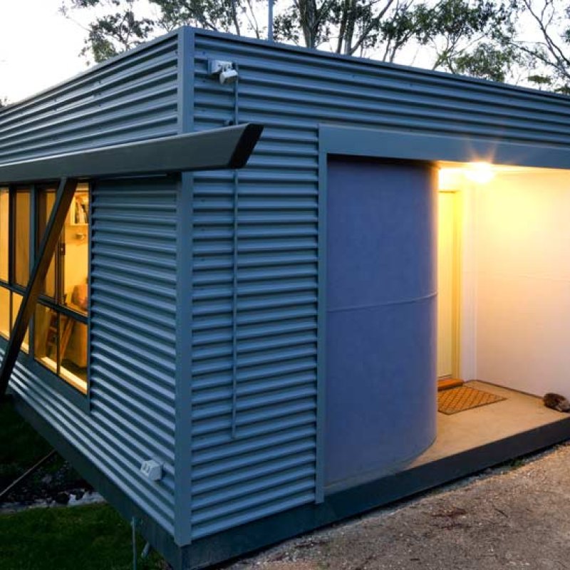 Bridge House has roofing, cladding flashing, cappings and gutters made from COLORBOND® steel in the colour Windspray® and flooring made from LYSAGHT BONDEK® profile under concrete slab.