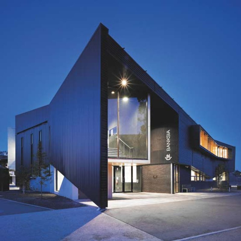 Dandenong High School is clad in Stramit Longspan® made from COLORBOND® steel in the lighter Shale Grey™ facing the sun, while the darker Night Sky® faces the shade.