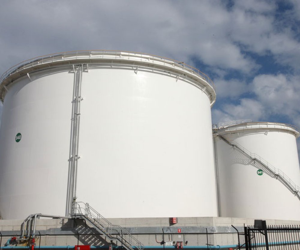 XLERPLATE® steel used in petroleum storage